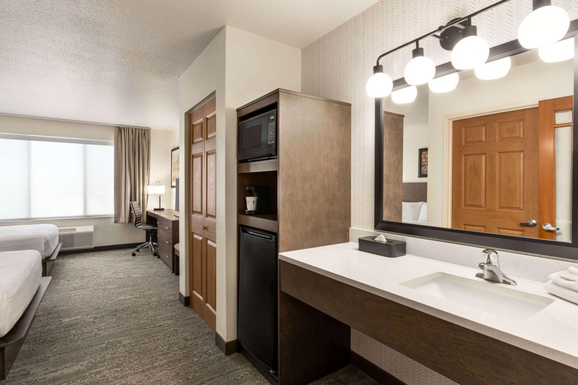 Days Inn & Suites By Wyndham Bozeman Buitenkant foto